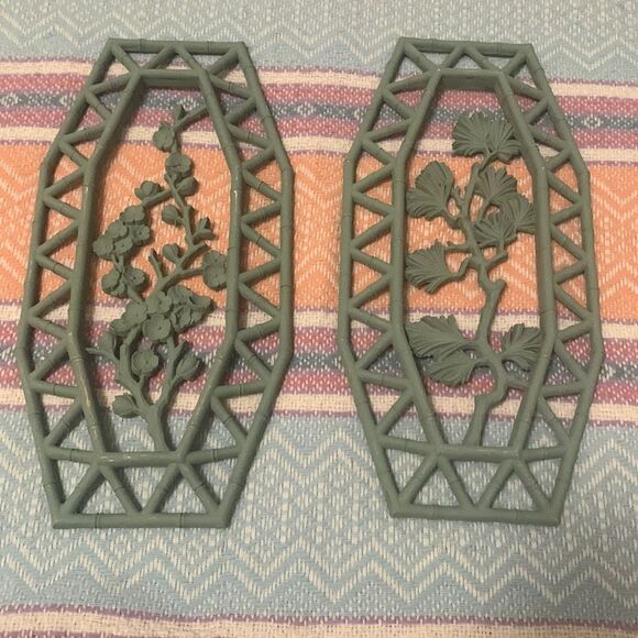 2 Faux bamboo vintage wall decor - Picture 1 of 9